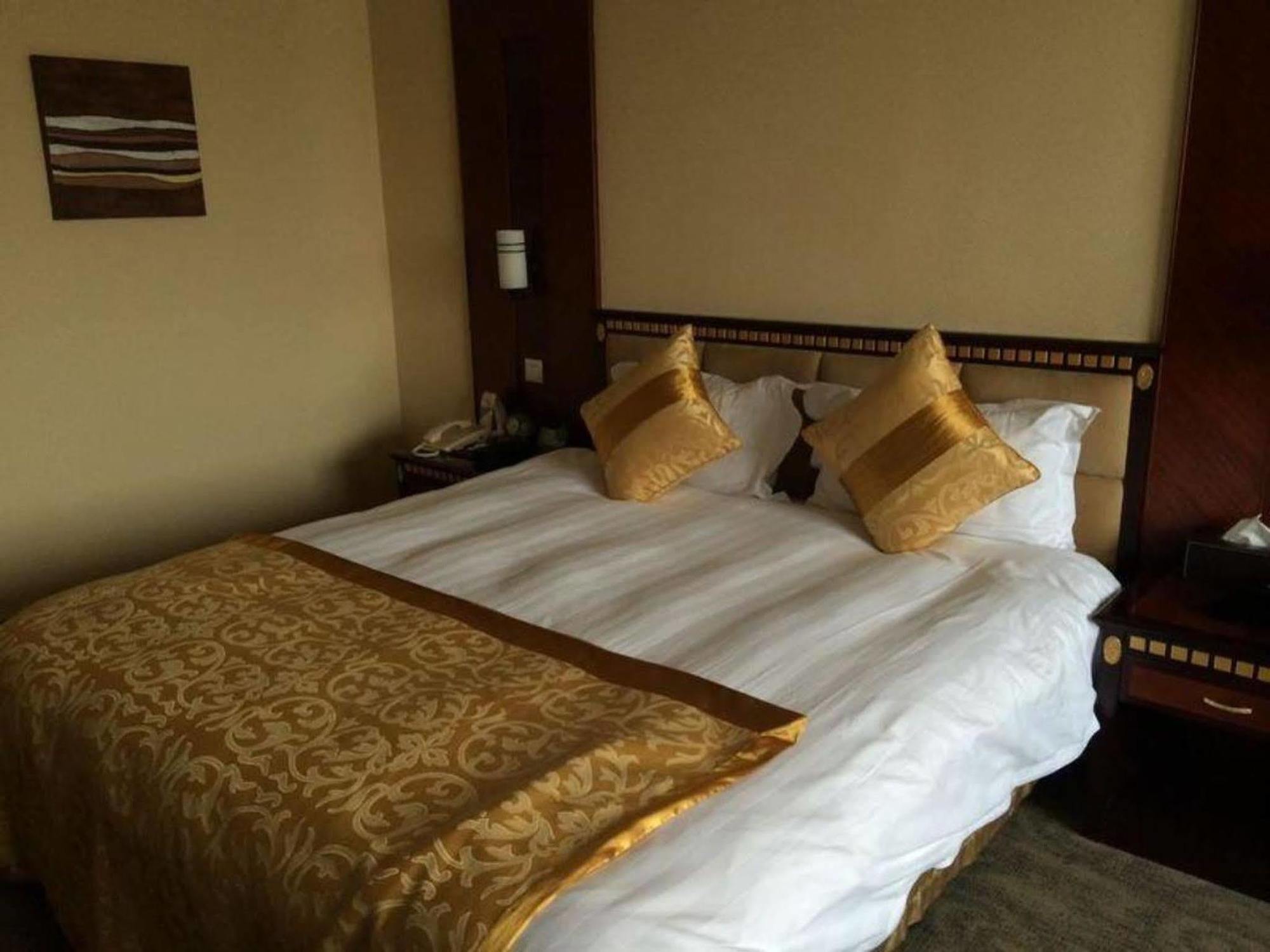 Qingdao Sanfod Hotel Exterior foto
